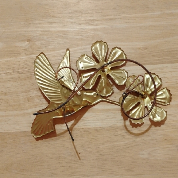 Gold Hummingbird and Flower Wall Decor - Picture 5 of 7